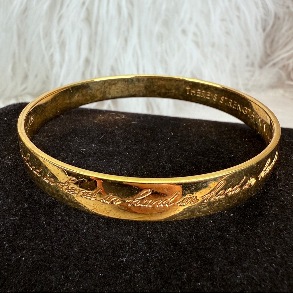 Kate Spade “Hand and Hand” inscribed Goldtone Bangle Bracelet - Picture 12 of 15